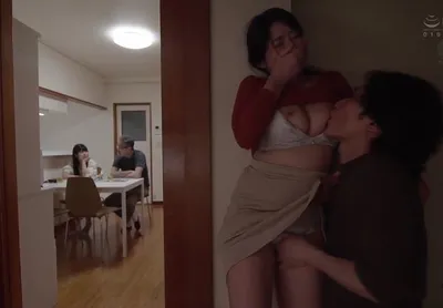 Má trộm nhìn người vợ ông chồng nhóc con phang nào ngờ con rể nhìn thấy