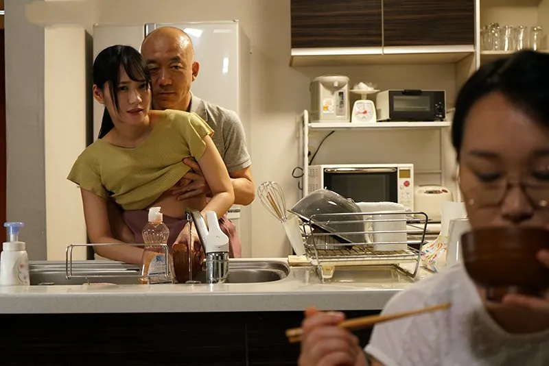 Gã chồng làm tình hạt giống nhỏ riêng của người vợ khi biết vợ yêu không thể sinh con cho mình